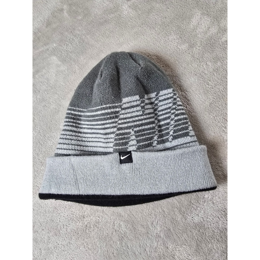 Nike Youth Beanie Hat Gray Striped‎ Knit Winter Cap